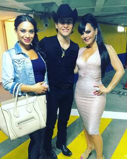 Maribel Guardia feet photo thumbnail