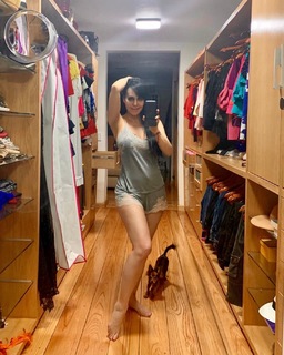 Maribel Guardia feet photo thumbnail