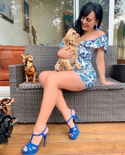 Maribel Guardia feet photo thumbnail