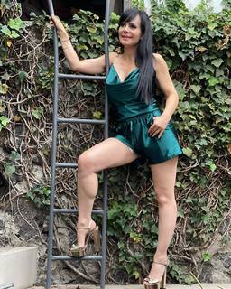 Maribel Guardia feet photo thumbnail