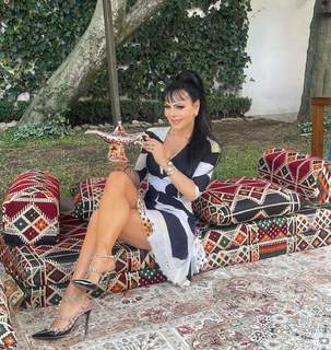 Maribel Guardia feet photo thumbnail