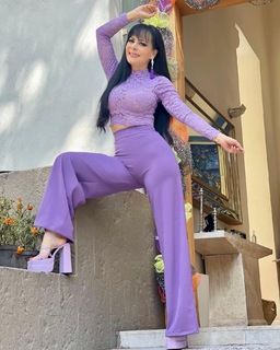 Maribel Guardia feet photo thumbnail