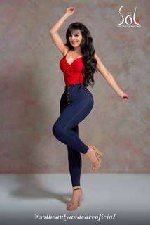 Maribel Guardia feet photo thumbnail
