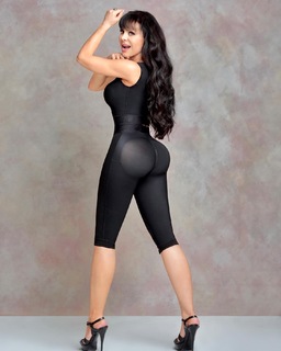 Maribel Guardia feet photo thumbnail