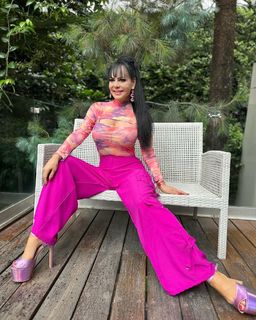 Maribel Guardia feet photo thumbnail