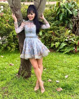 Maribel Guardia feet photo thumbnail