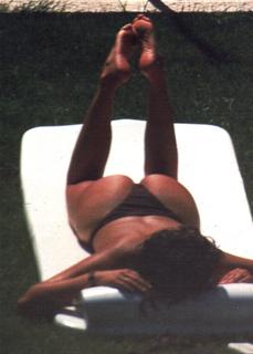 Maribel Verdú feet photo thumbnail