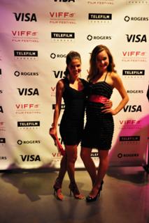 Marie Avgeropoulos feet photo thumbnail