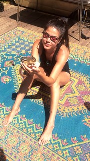 Marie Avgeropoulos feet photo thumbnail