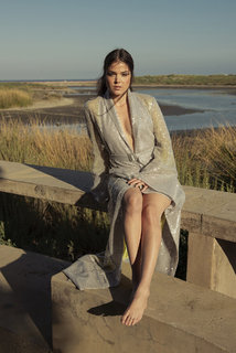 Marie Avgeropoulos feet photo thumbnail
