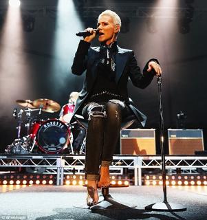 Marie Fredriksson feet photo 15