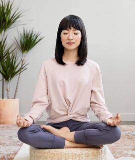 Marie Kondo feet photo 3