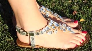 Marie Lopez feet photo thumbnail