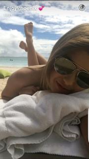 Marie Lopez feet photo thumbnail