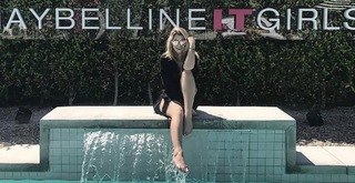 Marie Lopez feet photo thumbnail