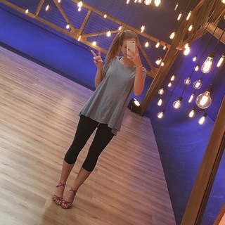 Marie Lopez feet photo thumbnail