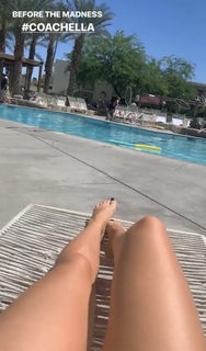 Marie Lopez feet photo thumbnail