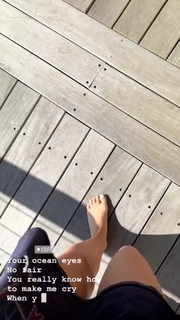 Marie Lopez feet photo thumbnail