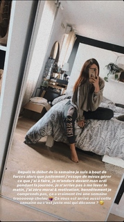 Marie Lopez feet photo thumbnail