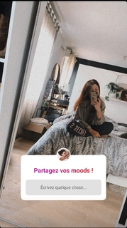 Marie Lopez feet photo thumbnail