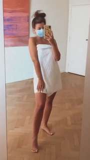 Marie Lopez feet photo thumbnail