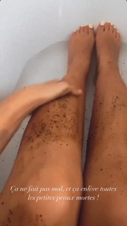 Marie Lopez feet photo thumbnail