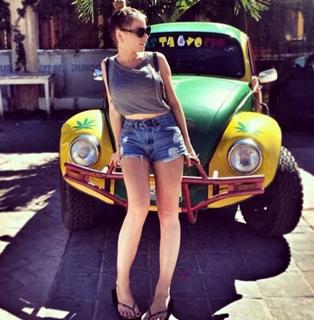 Marie-Mai Bouchard feet photo 15