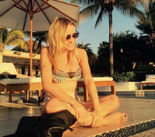 Marie-Mai Bouchard feet photo 11