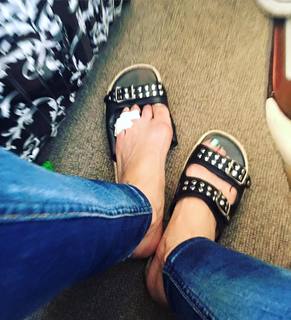 Marie Osmond feet photo thumbnail