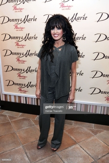 Marie Osmond feet photo thumbnail