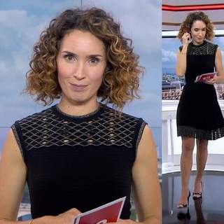 Marie-Sophie Lacarrau feet photo 16