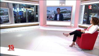 Marie-Sophie Lacarrau feet photo 3