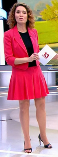 Marie-Sophie Lacarrau feet photo 11