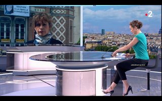 Marie-Sophie Lacarrau feet photo 6