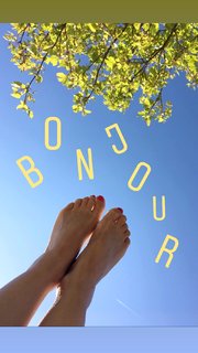 Marie-Sophie Lacarrau feet photo 17
