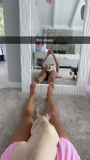 Marie Temara feet photo thumbnail