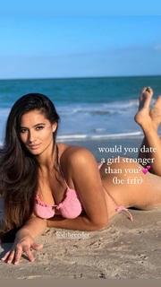 Marie Temara feet photo thumbnail