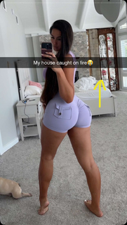Marie Temara feet photo thumbnail