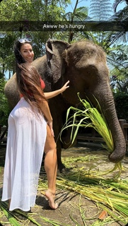 Marie Temara feet photo thumbnail