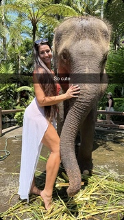 Marie Temara feet photo thumbnail