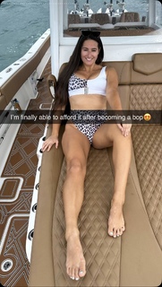Marie Temara feet photo thumbnail