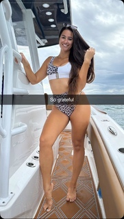 Marie Temara feet photo thumbnail
