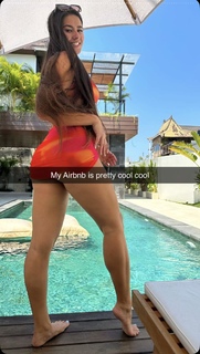 Marie Temara feet photo thumbnail