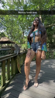 Marie Temara feet photo thumbnail