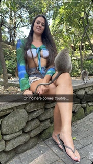 Marie Temara feet photo thumbnail