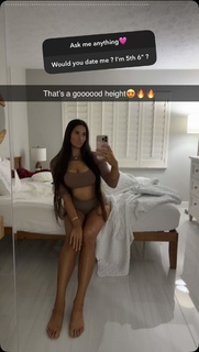 Marie Temara feet photo thumbnail