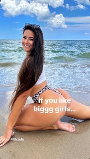 Marie Temara feet photo thumbnail