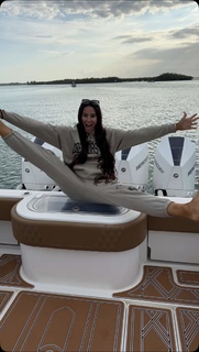 Marie Temara feet photo thumbnail