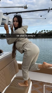 Marie Temara feet photo thumbnail