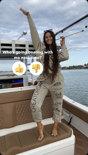 Marie Temara feet photo thumbnail